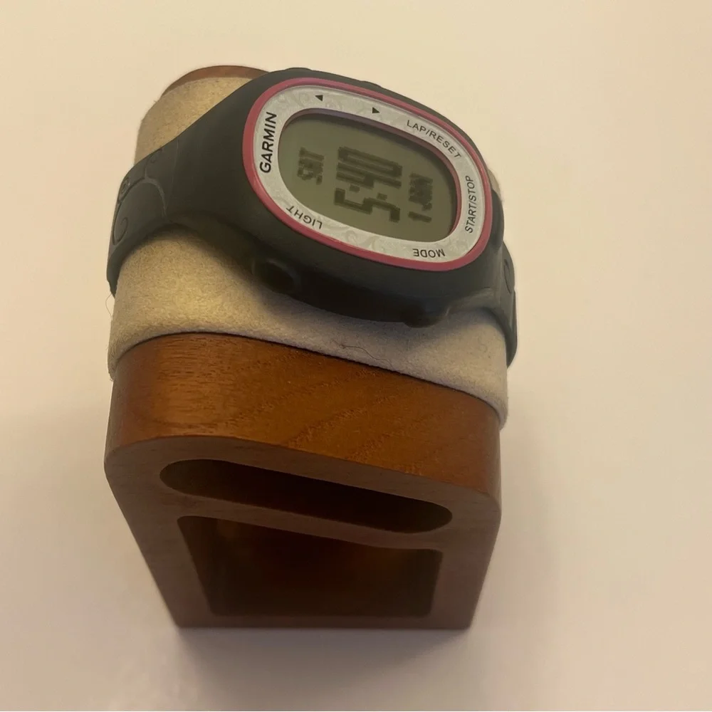 Garmin‎ FR70 W (brand new batteries)